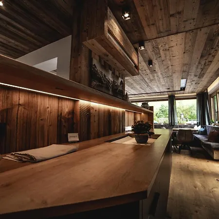 Neumayr Hotel 3*