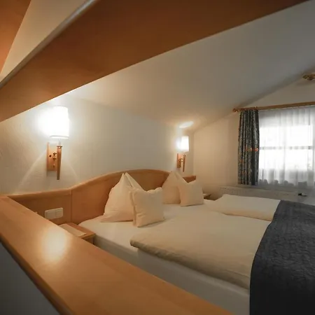 Hotel Neumayr 3*