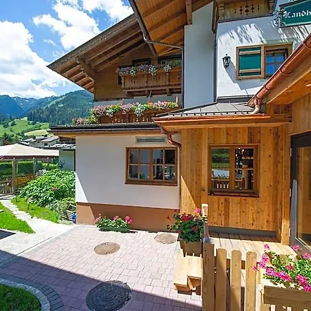 Hotel Neumayr
