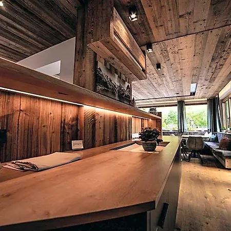 Hotel Neumayr 3*